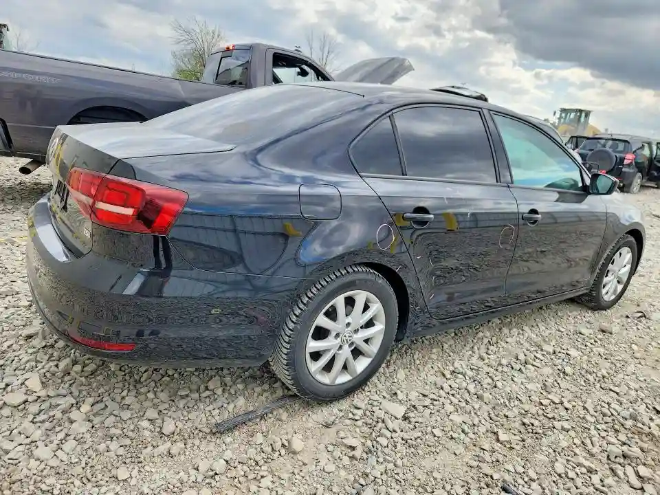 3VW267AJ5GM326520 2016 VOLKSWAGEN JETTA-2