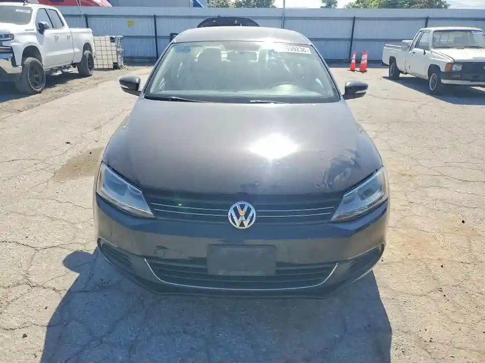 3VWD17AJ9EM423417 2014 VOLKSWAGEN JETTA-4