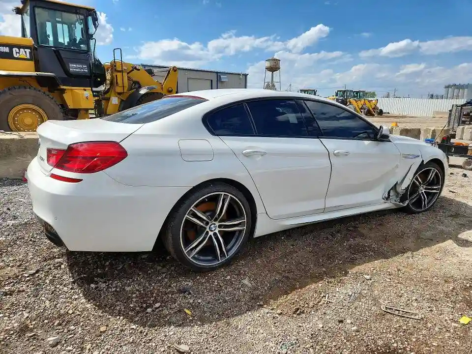 WBA6D4C54KGA01112 2019 BMW 6 SERIES-2