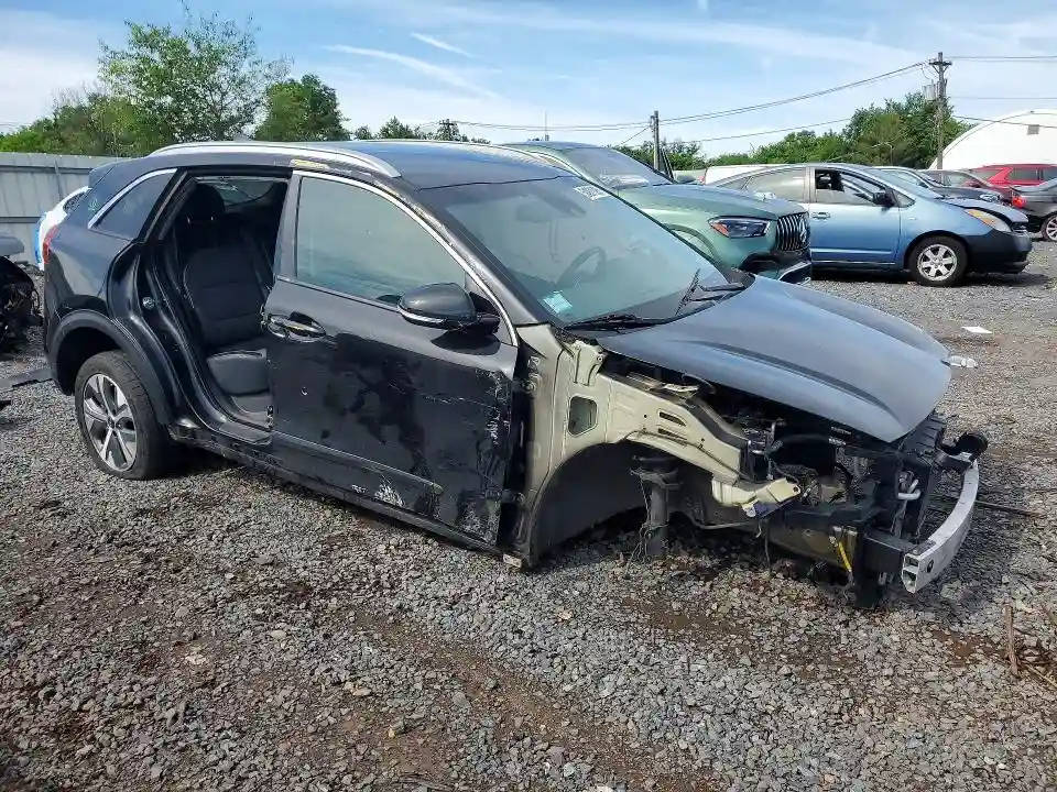 KNDCC3LG8N5153718 2022 KIA-3