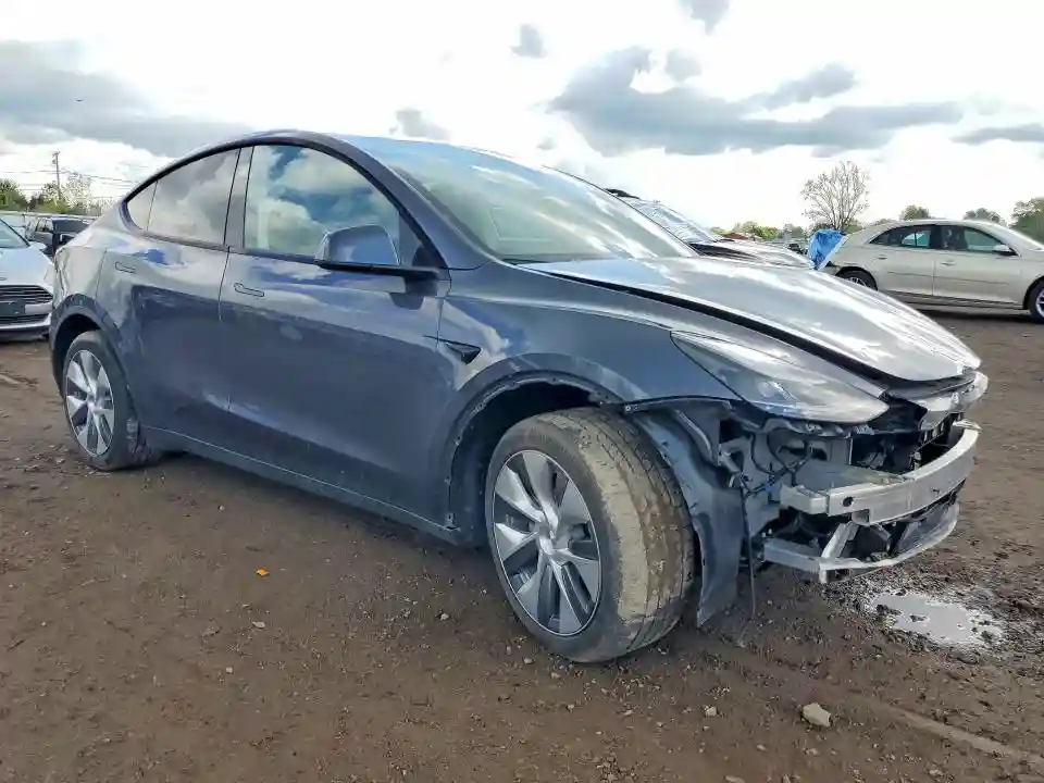 7SAYGDEE3PF843165 2023 TESLA MODEL Y-3