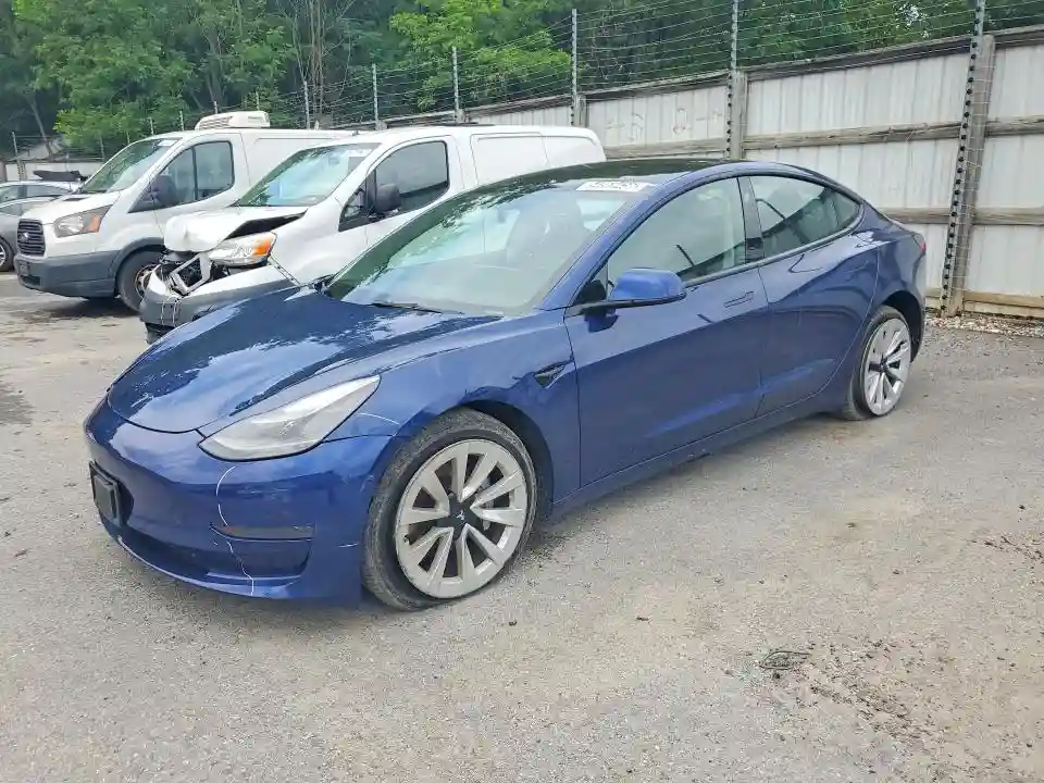 5YJ3E1EA5NF189632 2022 TESLA MODEL 3-0