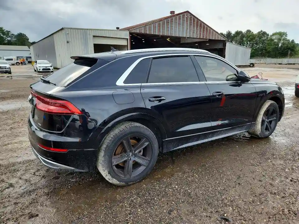 WA1AVAF17KD021476 2019 AUDI Q8-2