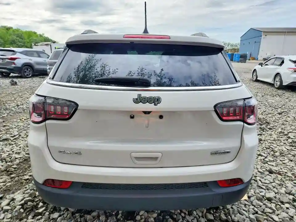 3C4NJDFB6NT172465 2022 JEEP COMPASS-5