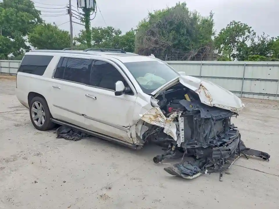 1GYS4JKJ0HR391340 2017 CADILLAC ESCALADE-3
