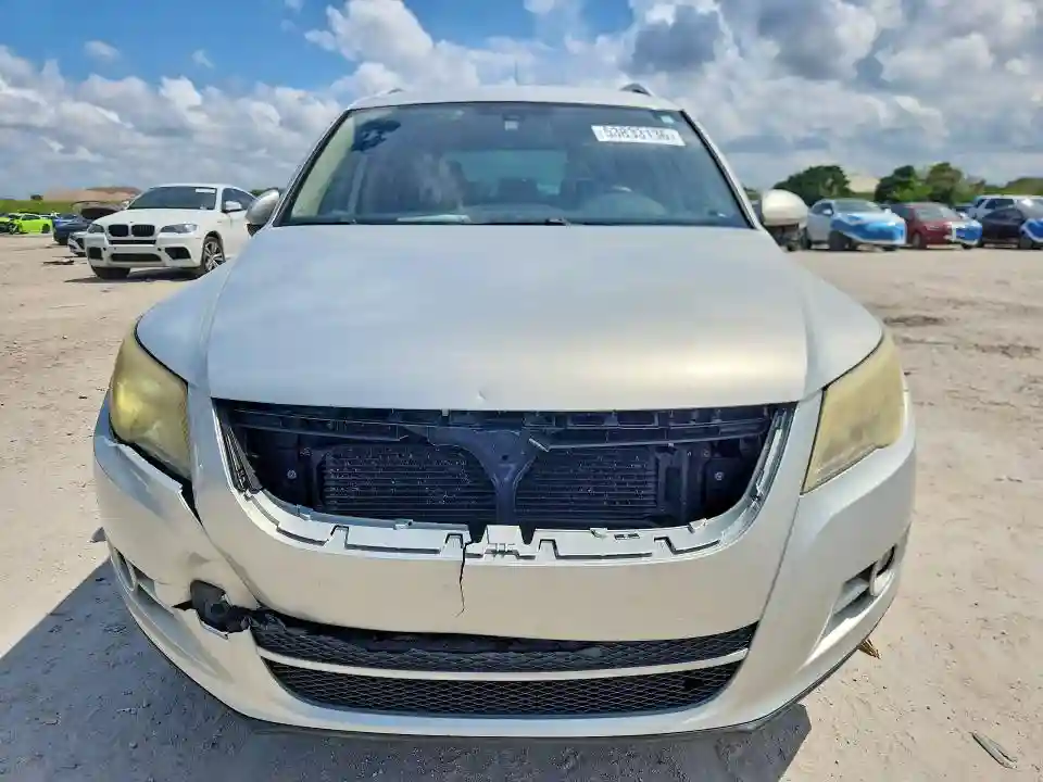 WVGAV7AX0AW520963 2010 VOLKSWAGEN TIGUAN-4