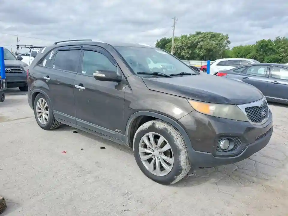 5XYKUDA18BG134621 2011 KIA SORENTO-3