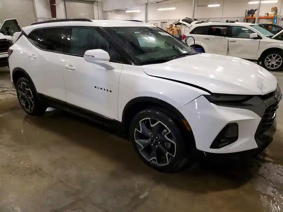 3GNKBJRS9KS685356 2019 CHEVROLET BLAZER-3
