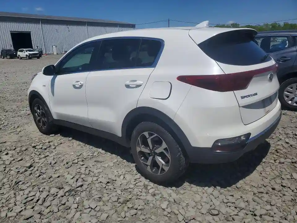 KNDPMCAC5N7984743 2022 KIA SPORTAGE-1