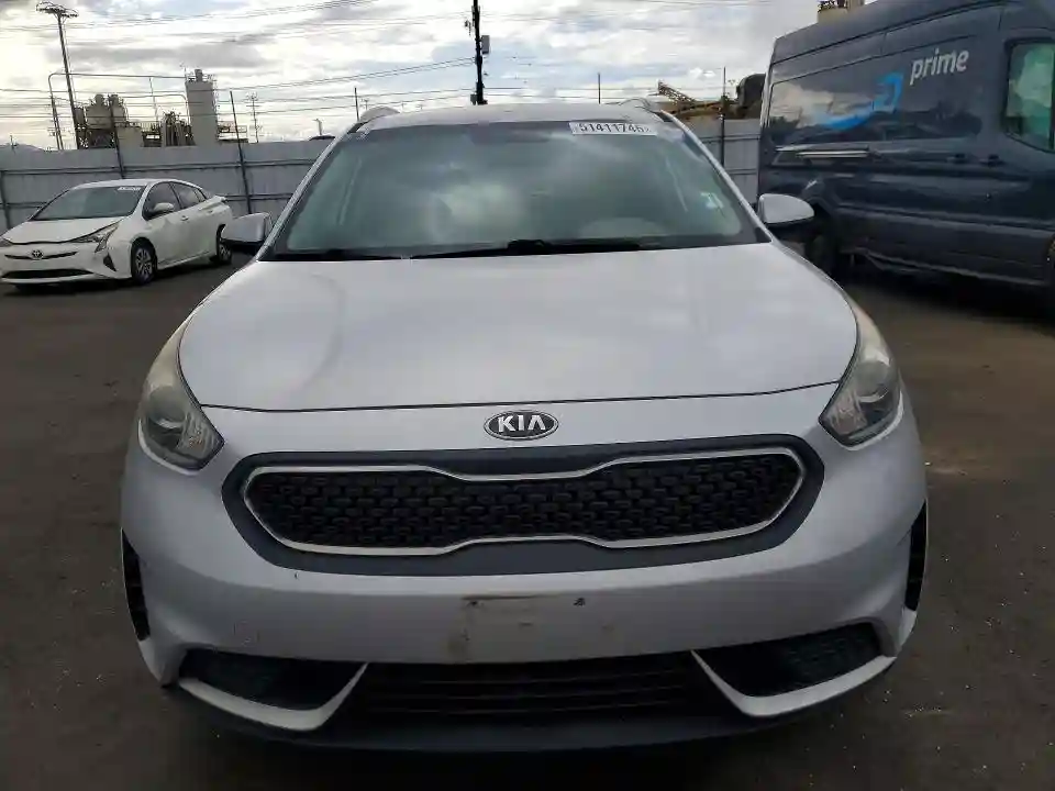 KNDCB3LC0H5044920 2017 KIA NIRO-4