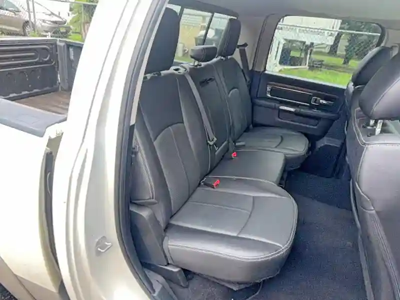 1C6RR7NM9JS254451 2018 RAM 1500-5