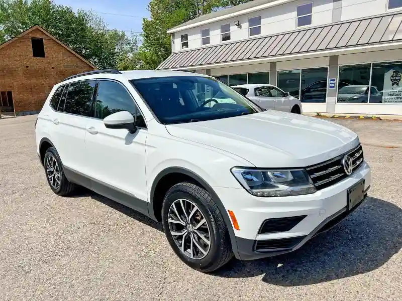 3VV2B7AX5LM114005 2020 VOLKSWAGEN TIGUAN-0