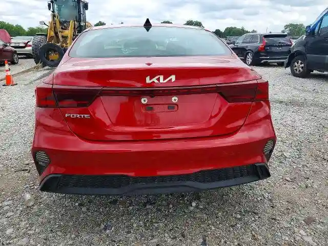 3KPF24AD9RE701444 2024 KIA FORTE LXS-5
