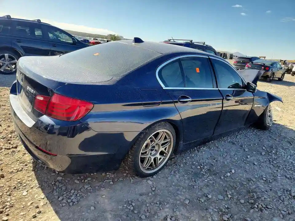 WBAXH5C56DDW13490 2013 BMW 5 SERIES-2
