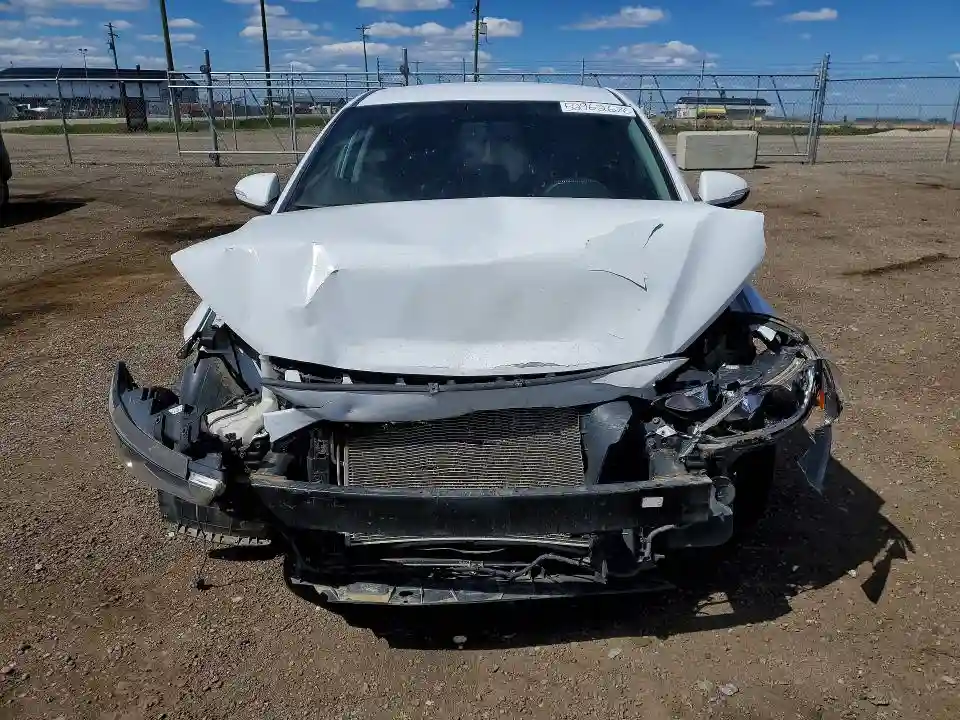 KMHD84LF4JU633284 2018 HYUNDAI ELANTRA-4