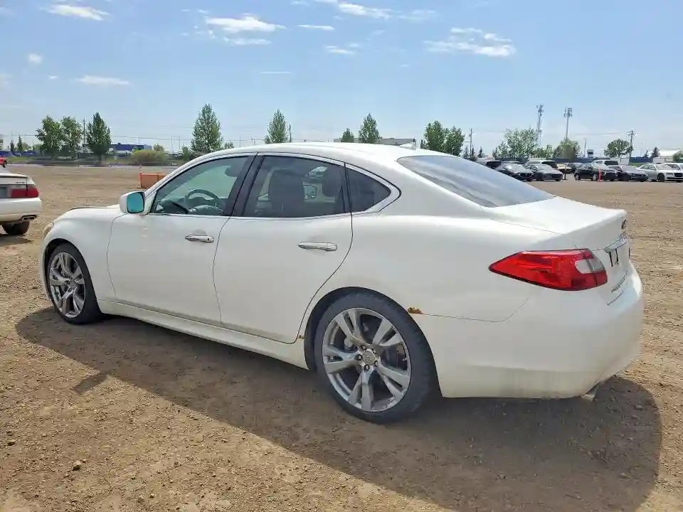 JN1AY1AP0BM520695 2011 INFINITI M56-1
