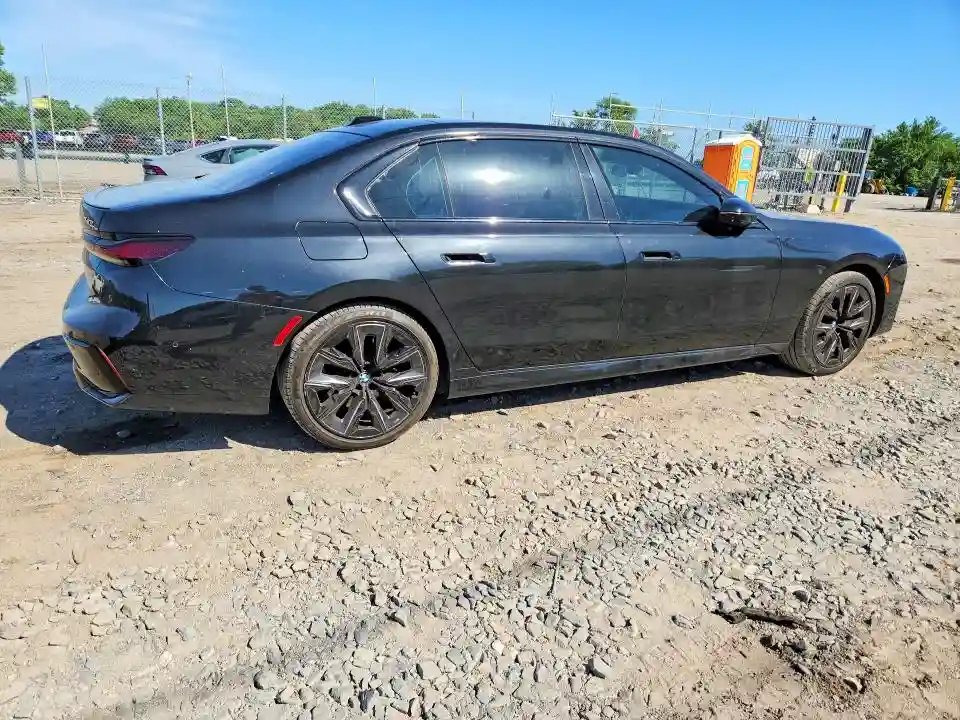 WBA23EH08RCP36954 2024 BMW 7 SERIES-2