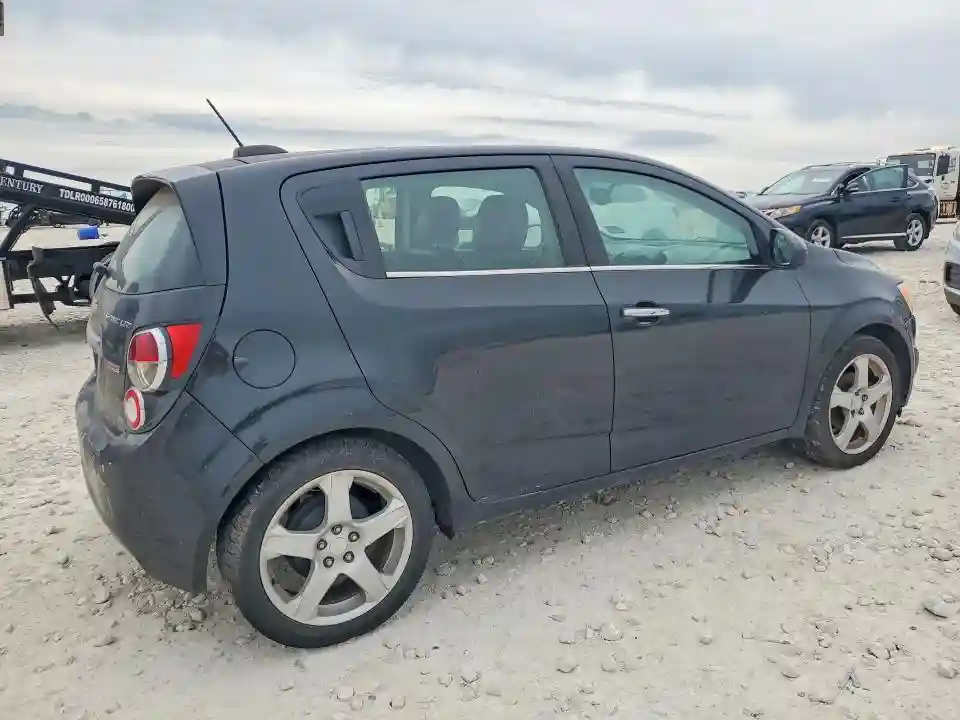 1G1JE6SB8F4122333 2015 CHEVROLET SONIC-2
