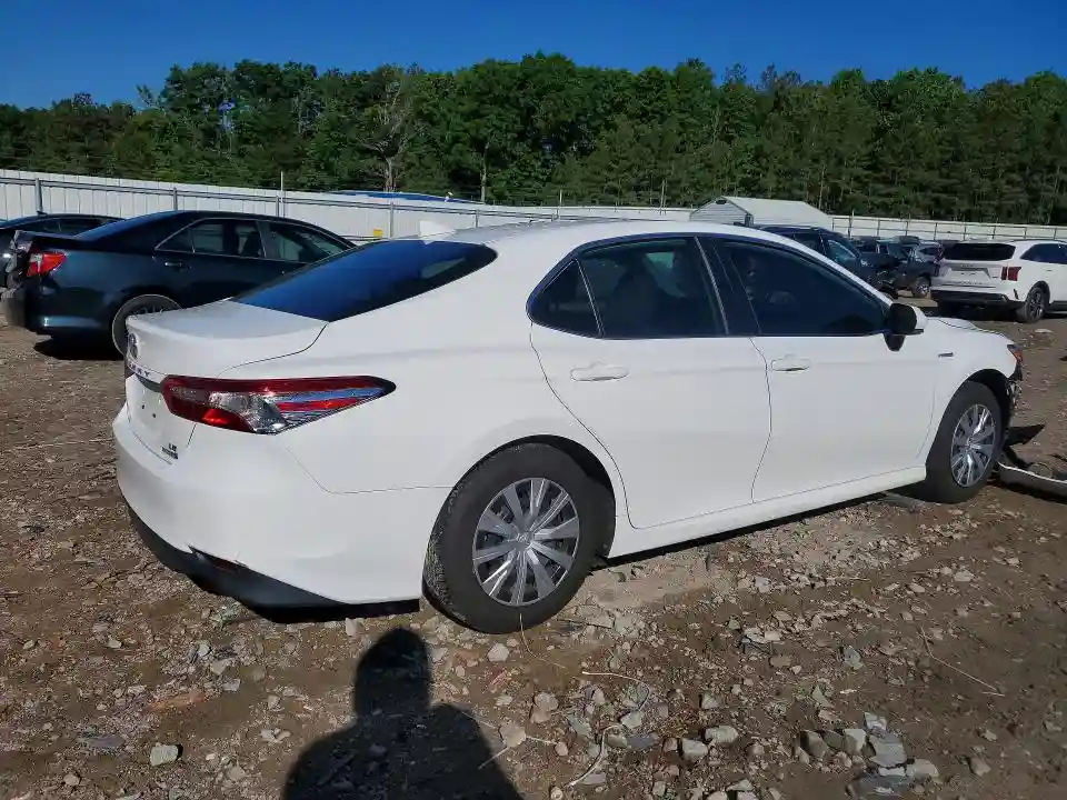 4T1E31AK3LU518874 2020 TOYOTA CAMRY LE-2