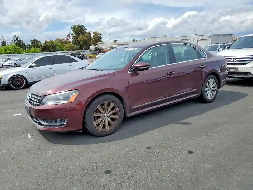 1VWCP7A35CC068918 2012 VOLKSWAGEN PASSAT-0