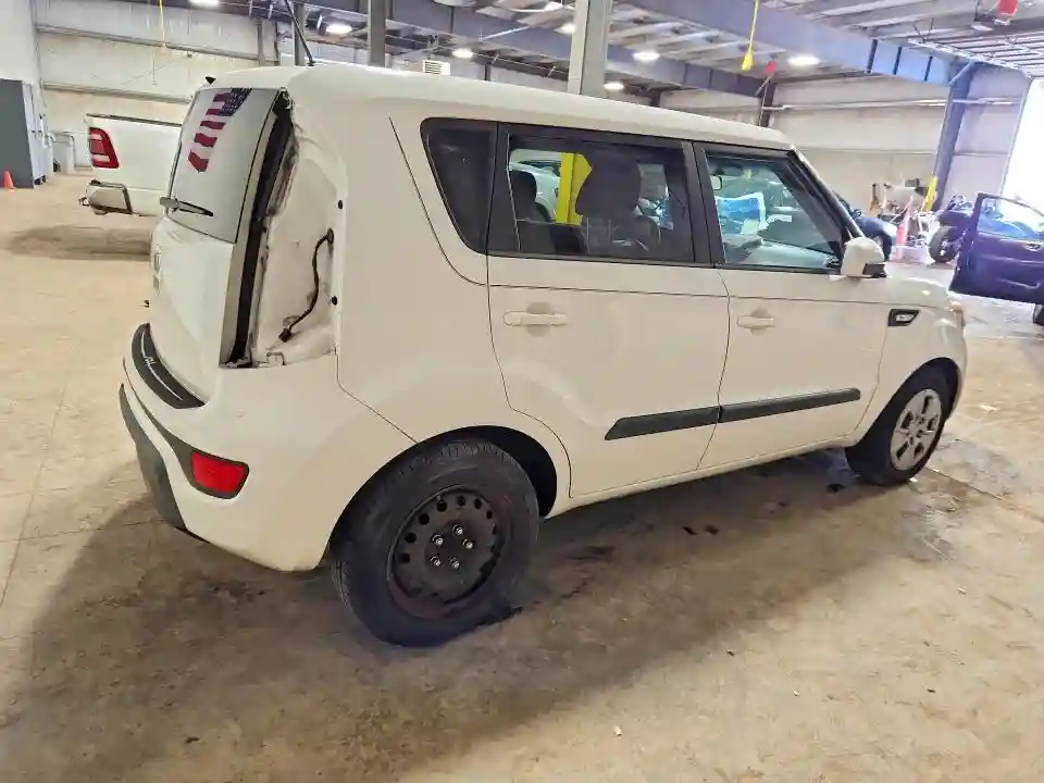 KNDJT2A54C7434984 2012 KIA SOUL-2
