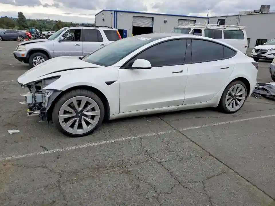 5YJ3E1EB2MF870547 2021 TESLA MODEL 3-0