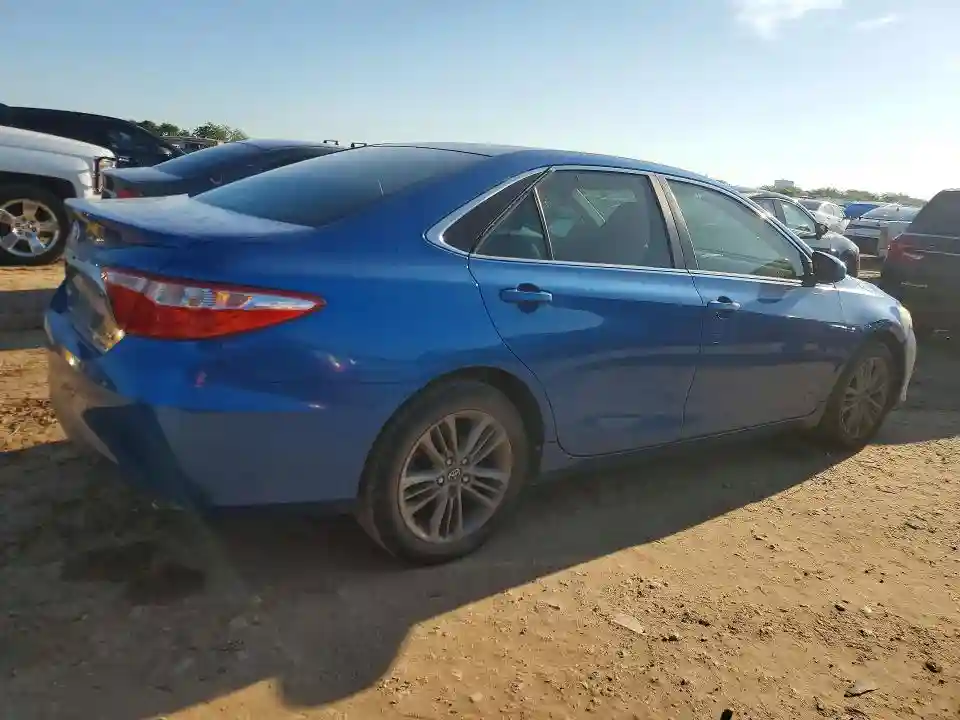 4T1BF1FK3HU622064 2017 TOYOTA CAMRY-2