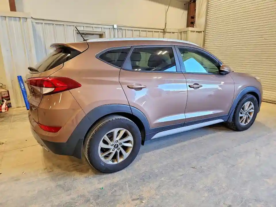 KM8J33A29HU367556 2017 HYUNDAI TUCSON-2