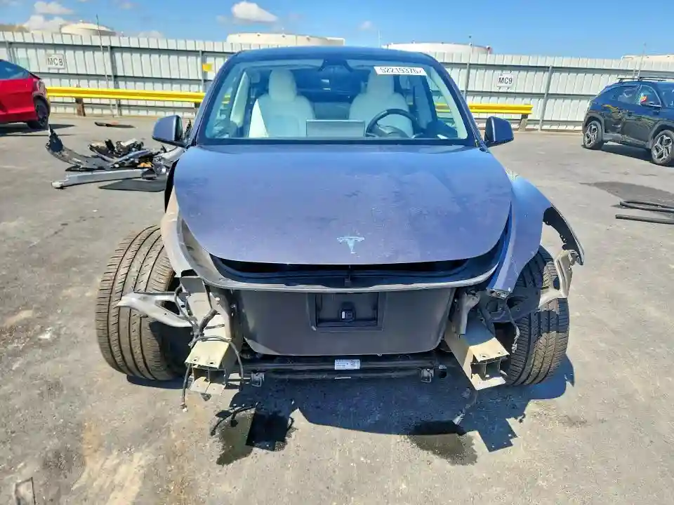 7SAYGDEE3PF902120 2023 TESLA MODEL Y-4