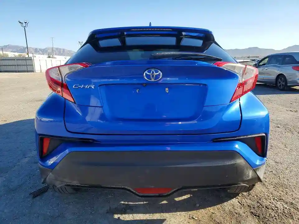 NMTKHMBX2JR009296 2018 TOYOTA C-HR-5
