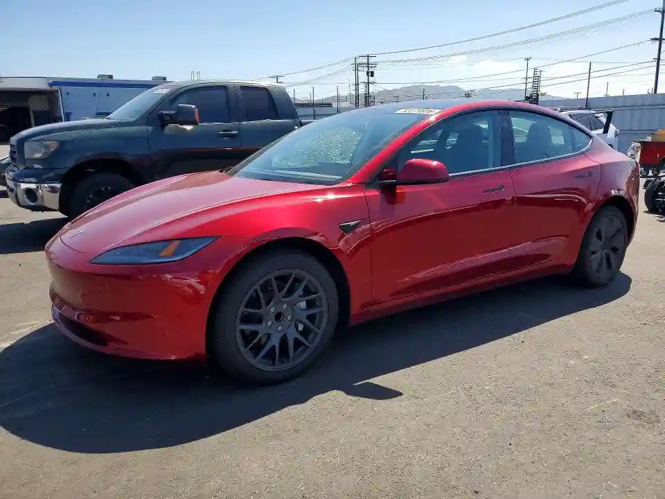 5YJ3E1EA5SF076470 2025 TESLA MODEL 3-0