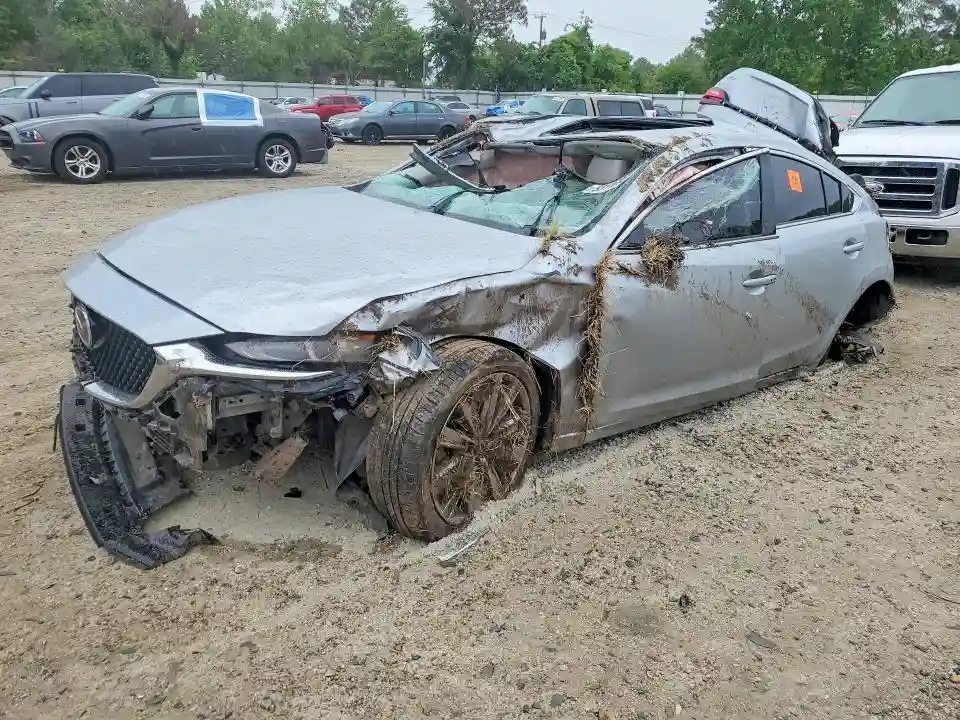 JM1GL1WY7J1301286 2018 MAZDA 6-0