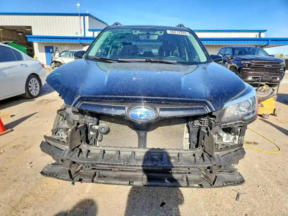 JF2SKAKC4KH400780 2019 SUBARU FORESTER-4