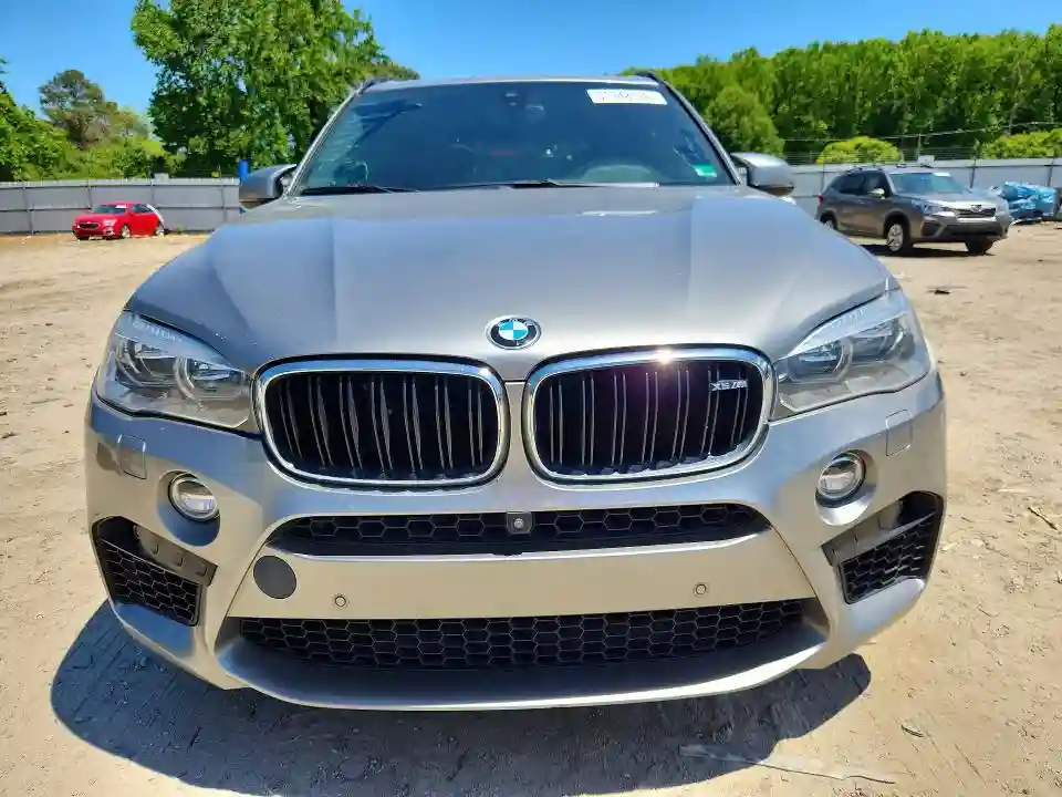 5YMKT6C53J0X21271 2018 BMW X5-4
