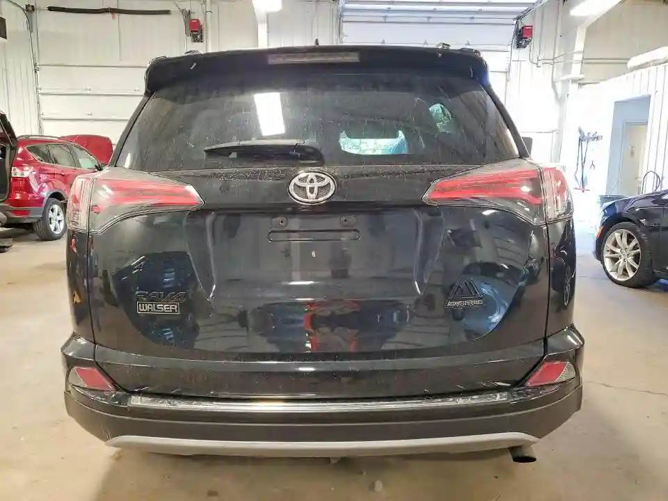 2T3RFREVXJW772288 2018 TOYOTA RAV4-5