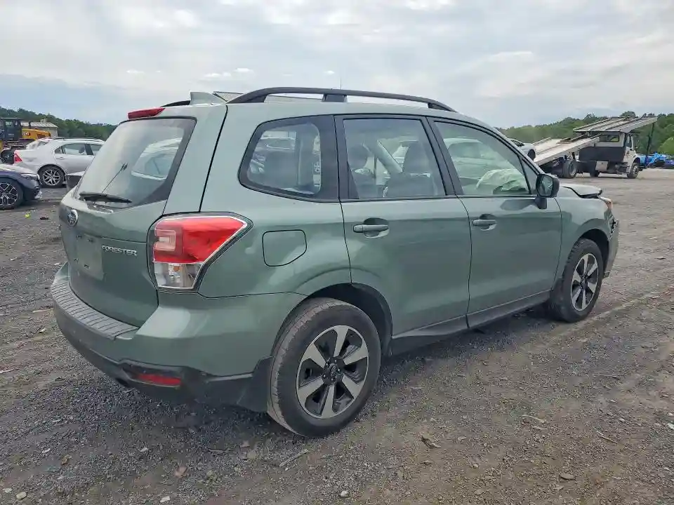 JF2SJABC5JH422286 2018 SUBARU FORESTER-2