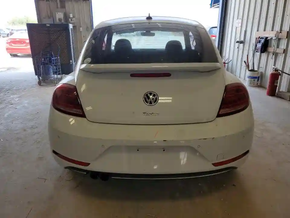 3VWJD7AT4KM708209 2019 VOLKSWAGEN BEETLE-5