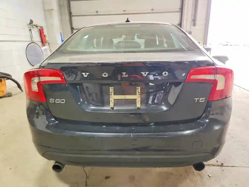 YV1622FSXC2139029 2012 VOLVO S60-5