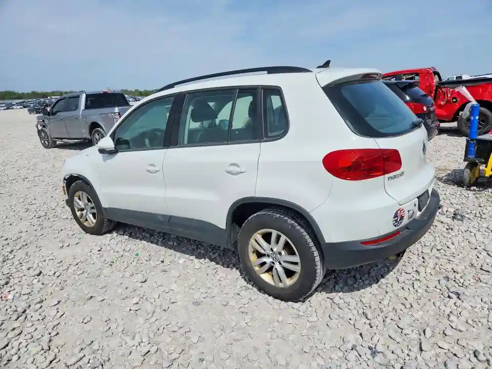 WVGBV7AX0FW512888 2015 VOLKSWAGEN TIGUAN-1
