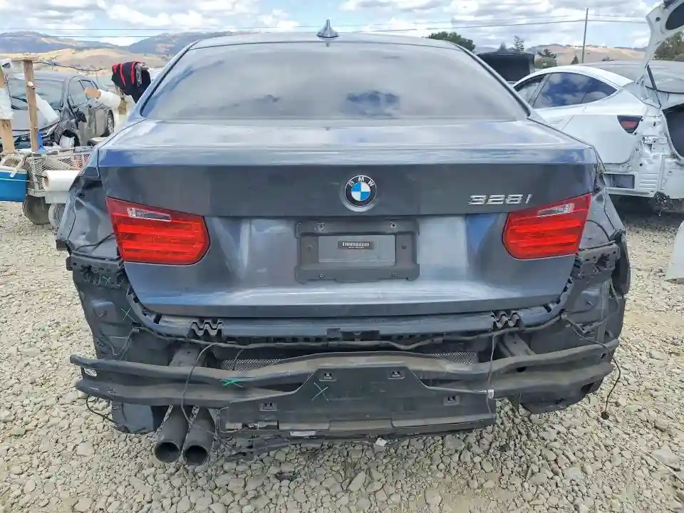 WBA3A5C50CFJ88886 2012 BMW 3 SERIES-5