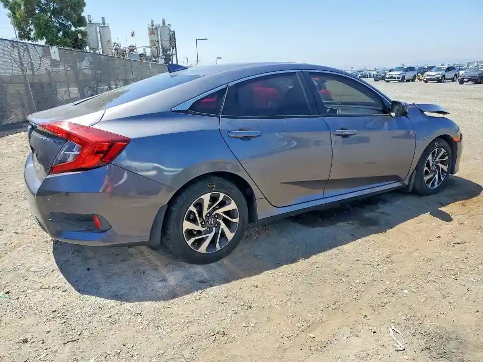 19XFC2F77JE205096 2018 HONDA CIVIC-2