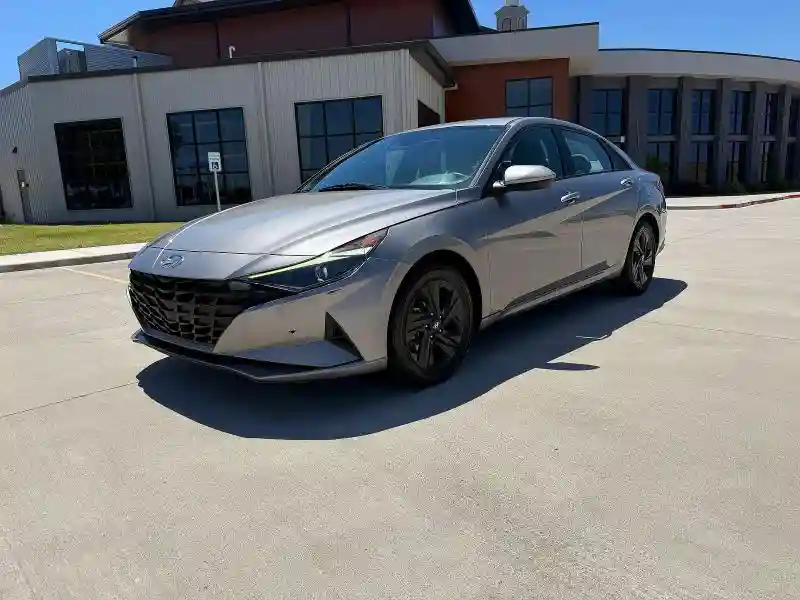 KMHLM4AG3MU192044 2021 HYUNDAI ELANTRA-1