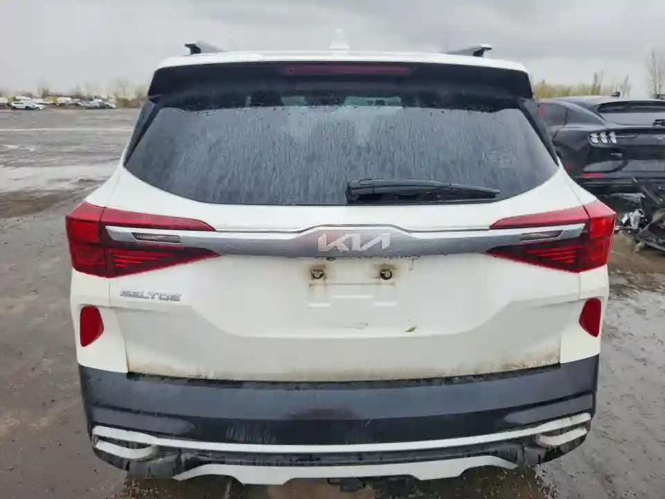 KNDETCA24P7400062 2023 KIA SELTOS-5