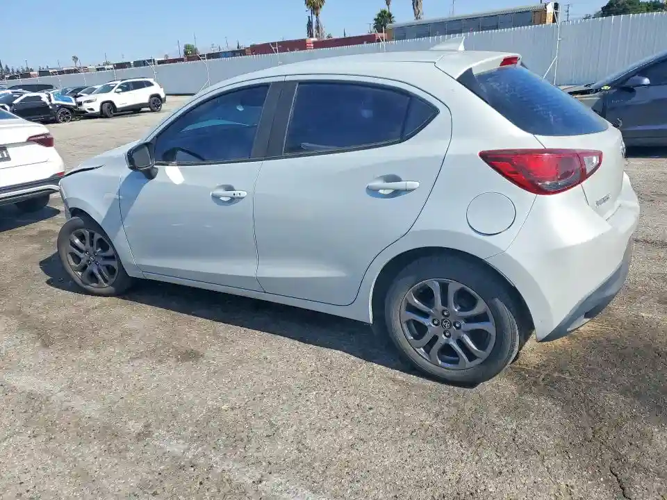 3MYDLBJV0LY701924 2020 TOYOTA YARIS-1