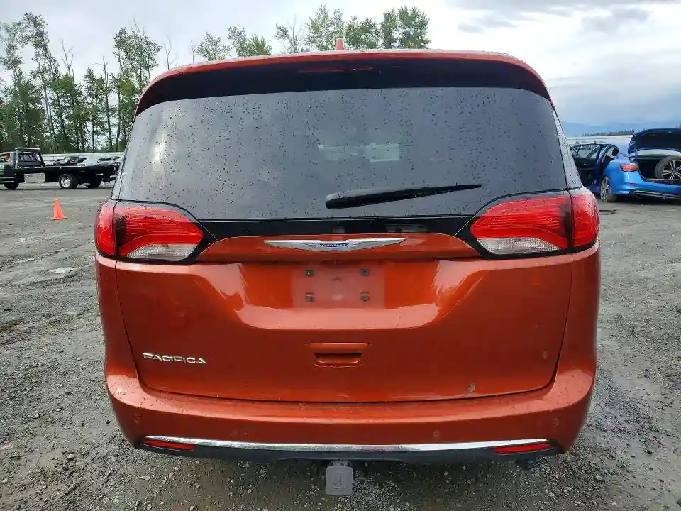 2C4RC1FG1JR340547 2018 CHRYSLER PACIFICA-5