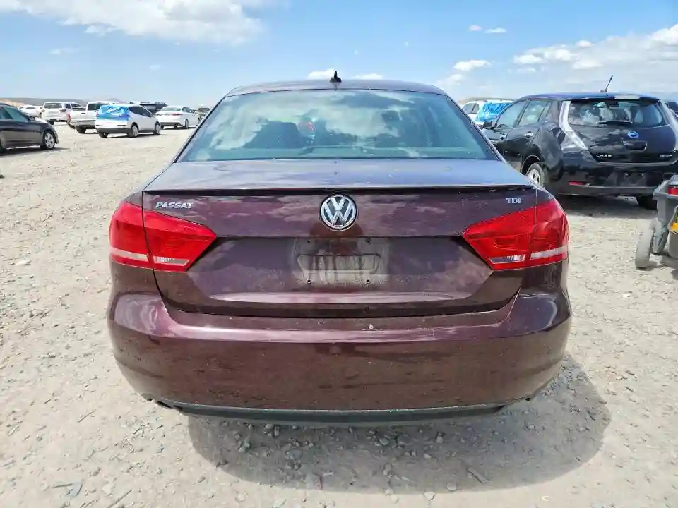 1VWBN7A38DC059195 2013 VOLKSWAGEN PASSAT-5