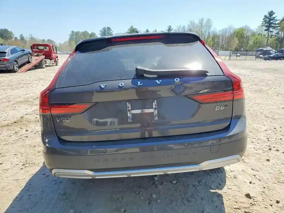 YV4062NL8N1144875 2022 VOLVO V90-5