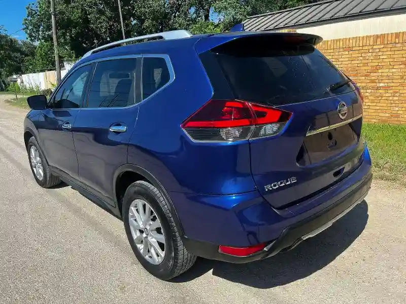KNMAT2MT9JP571152 2018 NISSAN ROGUE-2