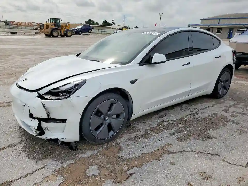 5YJ3E1EA5PF648094 2023 TESLA MODEL 3-0