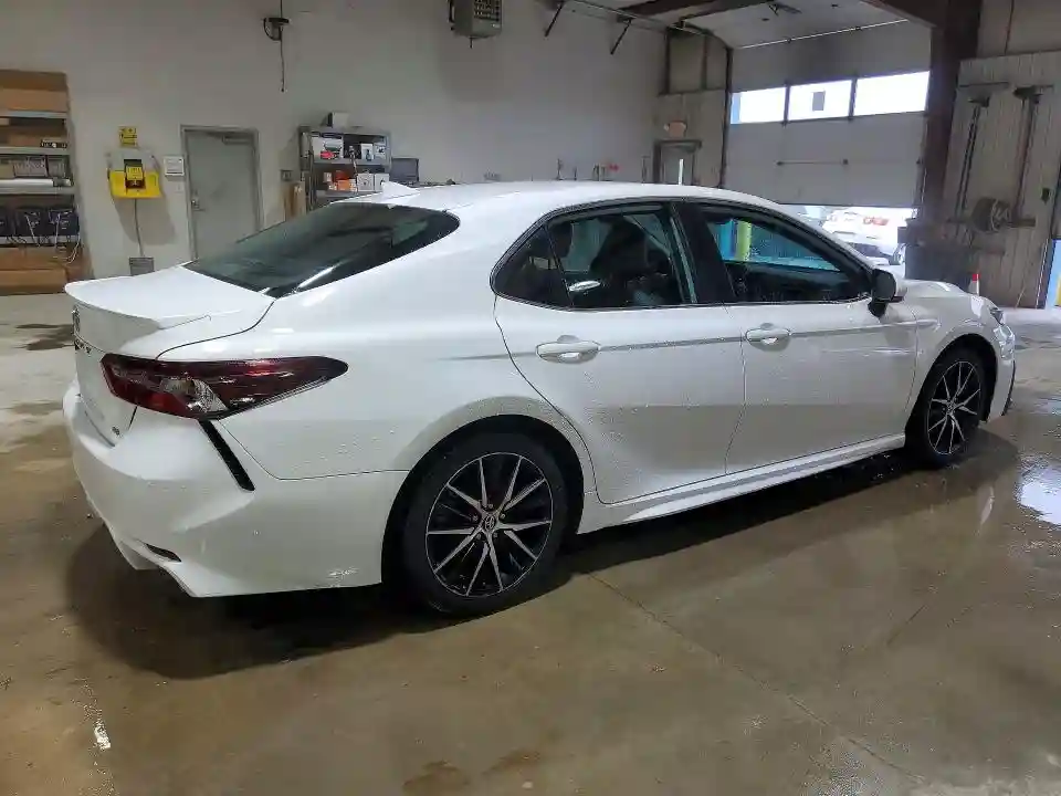 4T1G11AK4NU054432 2022 TOYOTA CAMRY-2